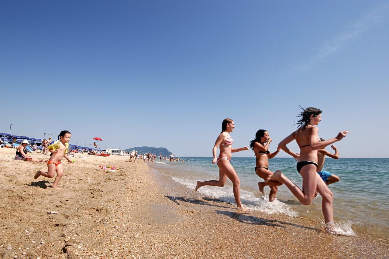 Villaggio Riva Musone Porto Recanati Esterno foto