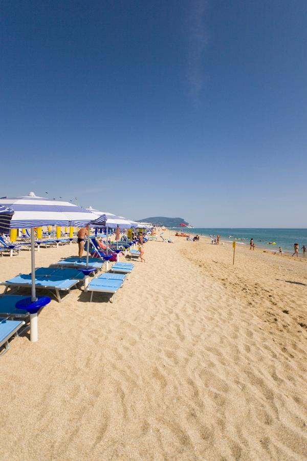 Villaggio Riva Musone Porto Recanati Esterno foto